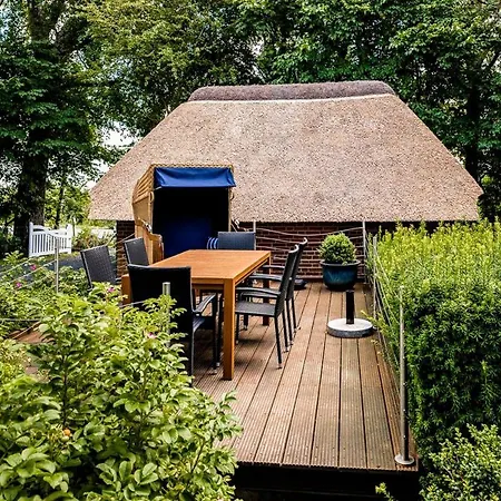 Reetdachhaus Inmitten Von Wiesen Und Feldern Prázdninový dům Emmelsbüll-Horsbüll